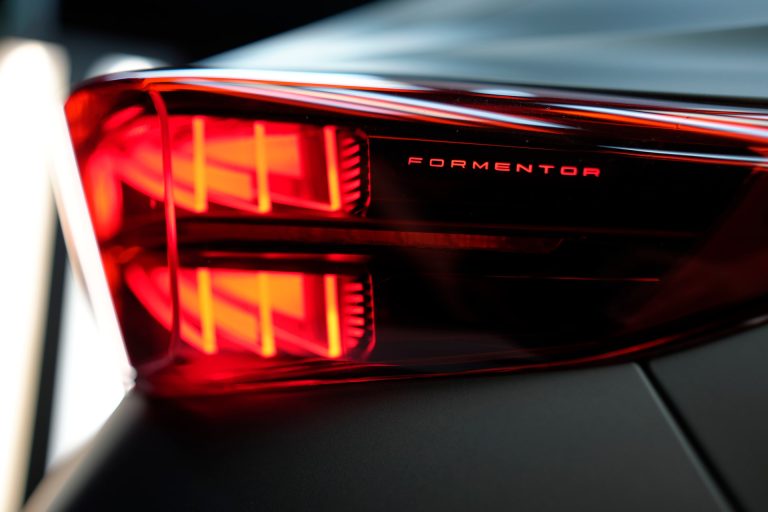 Guía de compra PHEV urbano por presupuesto: del más asequible al premium racional