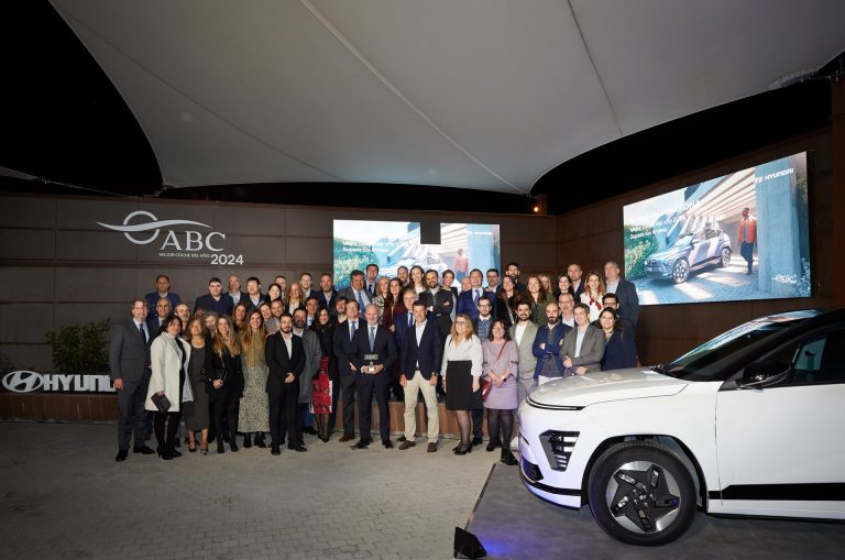 Hyundai Kona Electric vs Kia EV3: el duelo coreano por el SUV eléctrico urbano más racional Hyundai Kona Electric vs Kia EV3: el duelo coreano por el SUV eléctrico urbano más racional