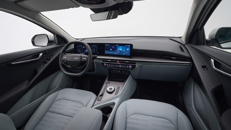Kia Niro PHEV vs Hyundai Tucson PHEV: el duelo coreano que se disputa el PHEV más racional Kia Niro PHEV vs Hyundai Tucson PHEV: el duelo coreano que se disputa el PHEV más racional