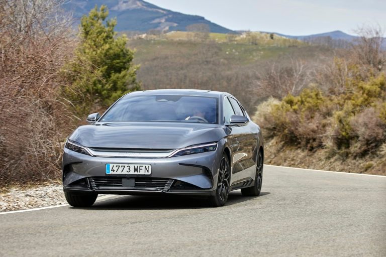 Cómo elegir un SUV eléctrico de 7 plazas en 2026: autonomía, maletero con tercera fila y carga rápida Cómo elegir un SUV eléctrico de 7 plazas en 2026: autonomía, maletero con tercera fila y carga rápida