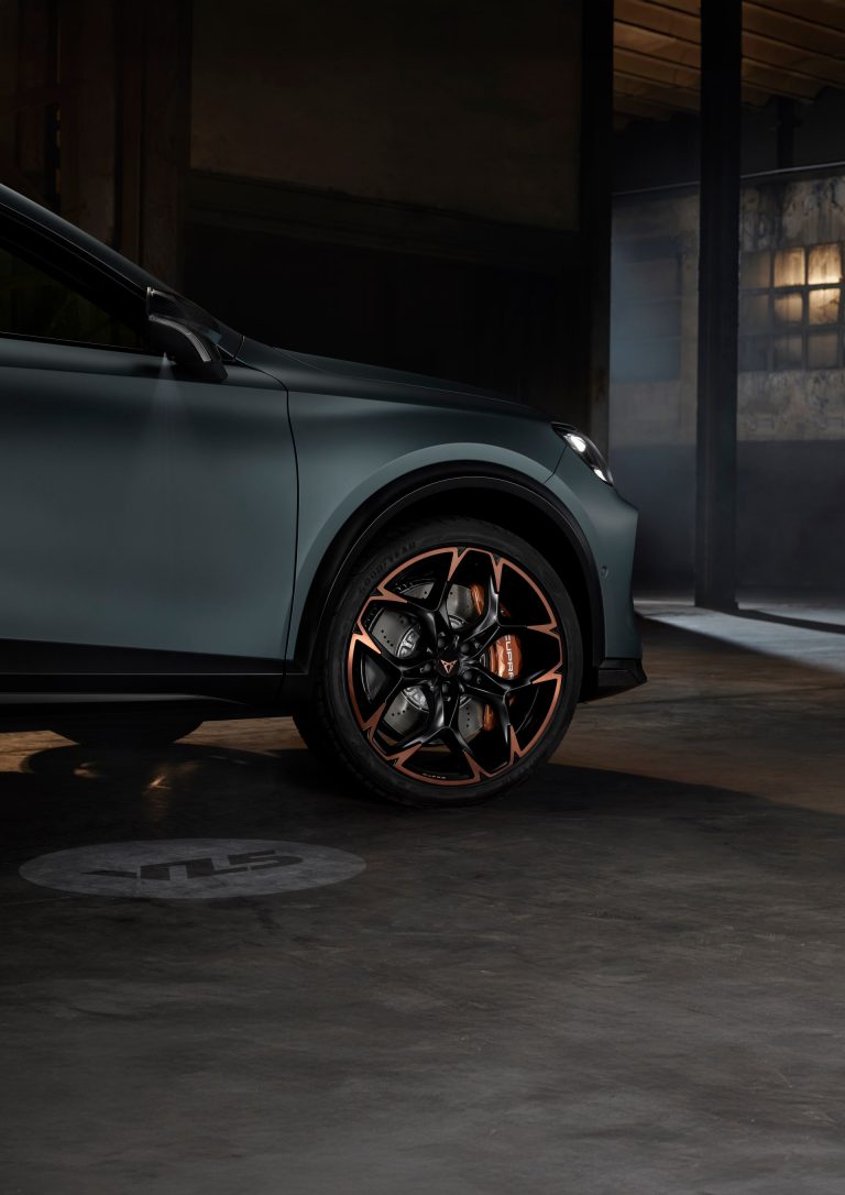 Ranking de los SUV PHEV compactos con mejor relación potencia-precio en el mercado español en 2026