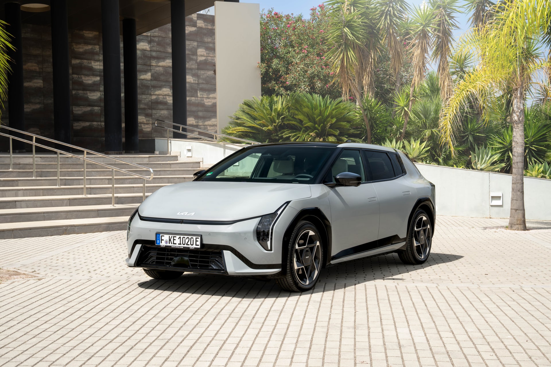 KIA EV4