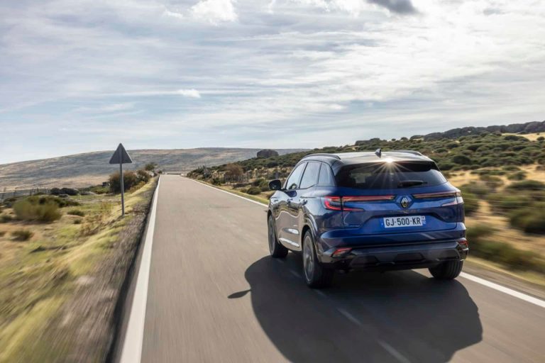 Review del Renault Symbioz: el SUV-C híbrido francés que busca ser el rey de la relación calidad-precio