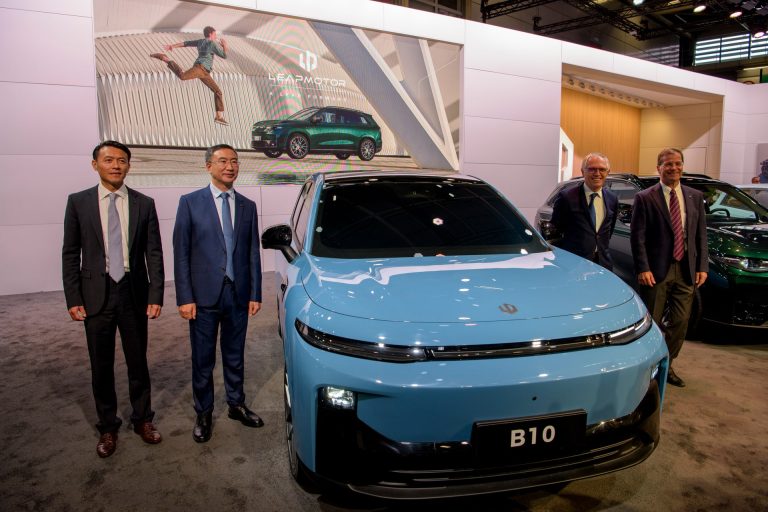 Ranking de los 6 SUV-C eléctricos con mejor relación autonomía-precio por debajo de 45.000 euros en 2026 Ranking de los 6 SUV-C eléctricos con mejor relación autonomía-precio por debajo de 45.000 euros en 2026
