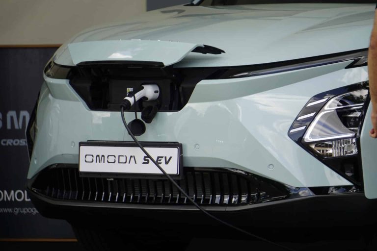 Omoda 5 EV vs Jaecoo 5 EV: la guerra civil china del grupo Chery se libra en el SUV-B eléctrico Omoda 5 EV vs Jaecoo 5 EV: la guerra civil china del grupo Chery se libra en el SUV-B eléctrico