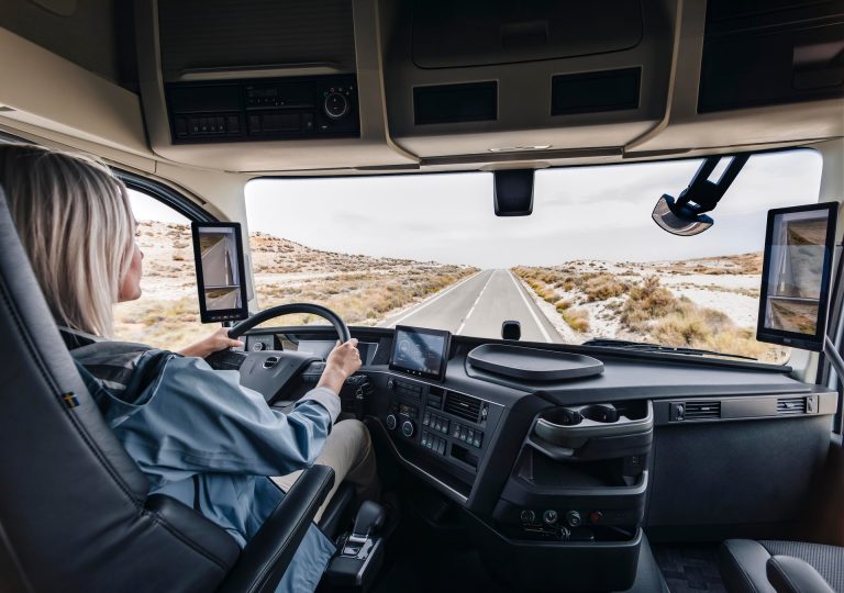 Volvo EX90 vs Mercedes-Benz EQS SUV: el sueco de 7 plazas contra el alemán en el SUV eléctrico premium Volvo EX90 vs Mercedes-Benz EQS SUV: el sueco de 7 plazas contra el alemán en el SUV eléctrico premium