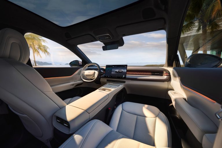 Ranking de los 5 SUV eléctricos con menor consumo real en autopista en 2026 Ranking de los 5 SUV eléctricos con menor consumo real en autopista en 2026
