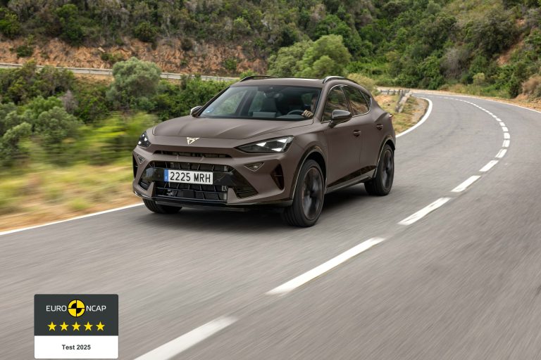 Cómo elegir un compacto eléctrico familiar en 2026 según el espacio interior: batalla útil, maletero y habitabilidad trasera Cómo elegir un compacto eléctrico familiar en 2026 según el espacio interior: batalla útil, maletero y habitab