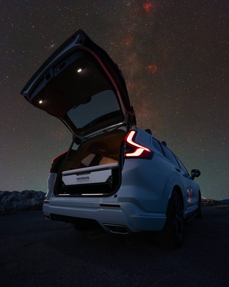 Cómo elegir un SUV híbrido para viajes largos en 2026: consumo real en autopista, confort de marcha y maletero Cómo elegir un SUV híbrido para viajes largos en 2026: consumo real en autopista, confort de marcha y maletero