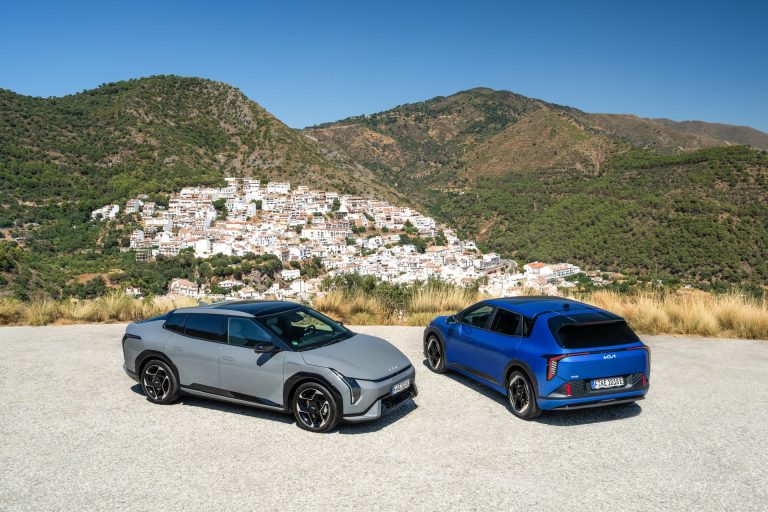 Review del KIA EV4: el compacto eléctrico coreano que ataca al segmento sedán y hatchback con plataforma dedic