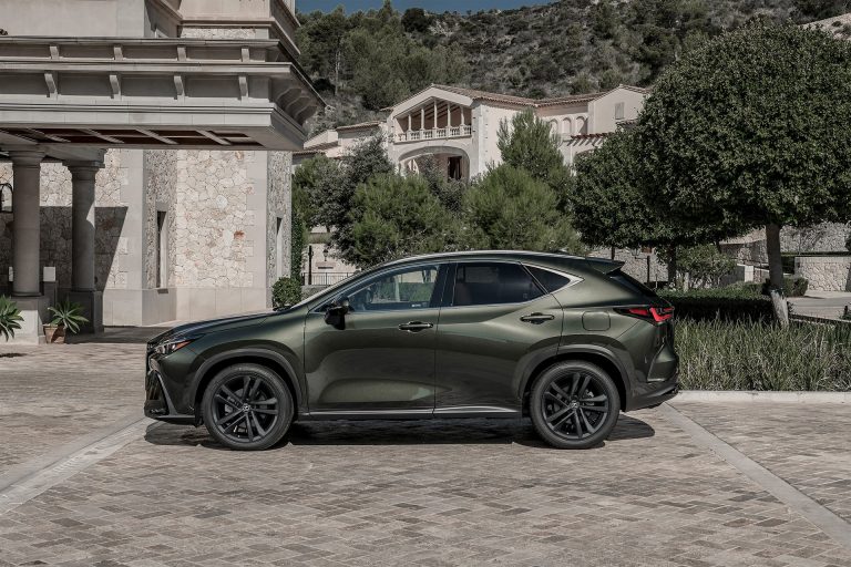 Lexus NX vs BMW X3: el japonés fiable contra el bávaro tecnológico en el SUV-C premium híbrido Lexus NX vs BMW X3: el japonés fiable contra el bávaro tecnológico en el SUV-C premium híbrido